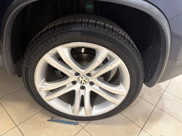Used 2016 Volkswagen Tiguan SEL FWD image 28