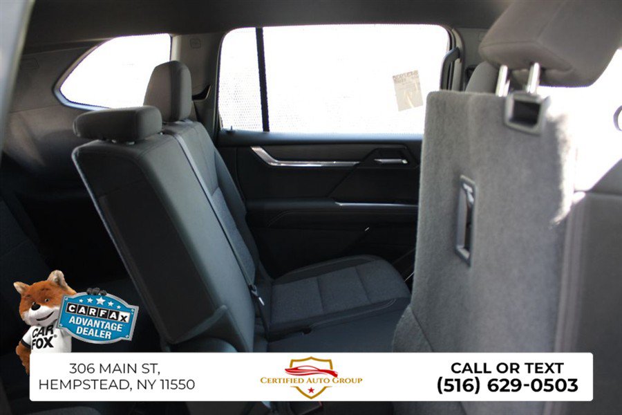 Used 2025 GMC Acadia Elevation FWD image 29