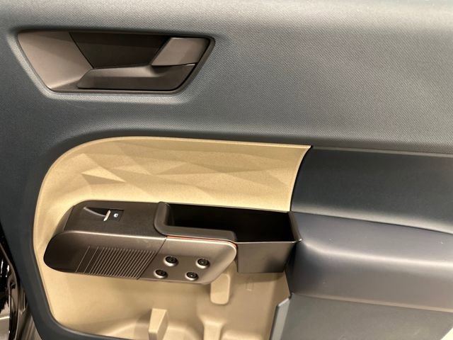 Used 2025 Ford Maverick Lariat w/ 4K Tow Package image 15