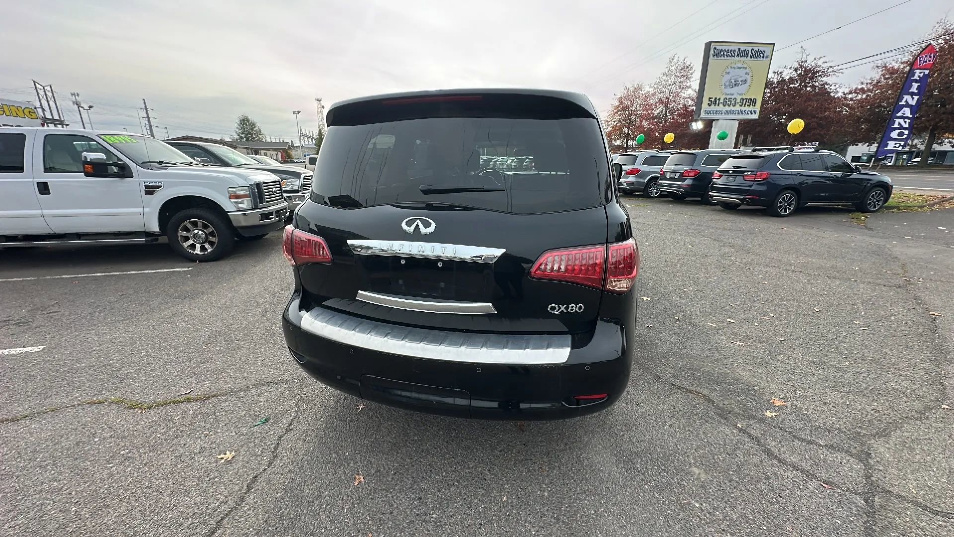 Used 2015 INFINITI QX80 4WD w/ 22" Wheel Package image 4