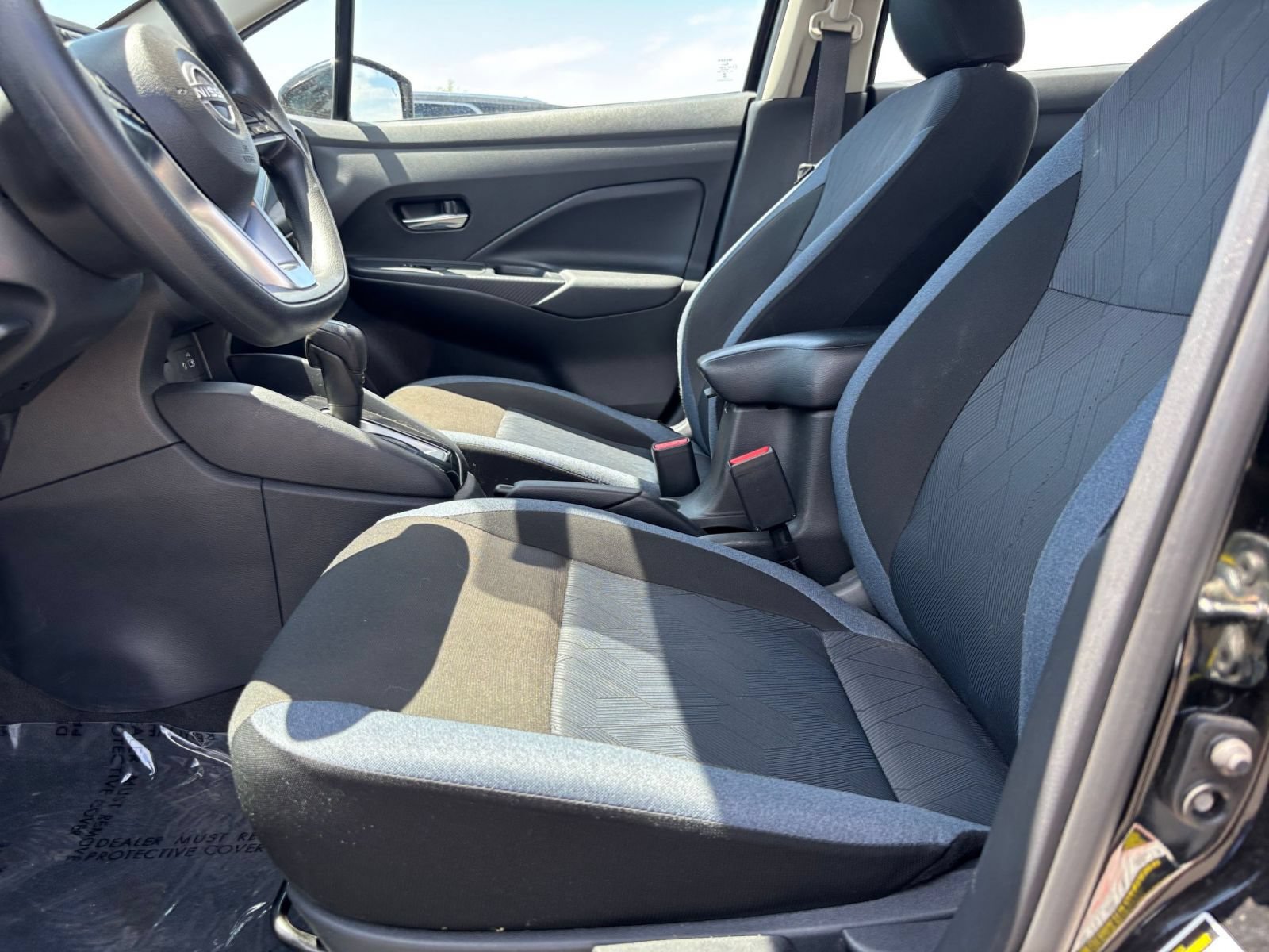 Used 2025 Nissan Versa SV FWD image 24