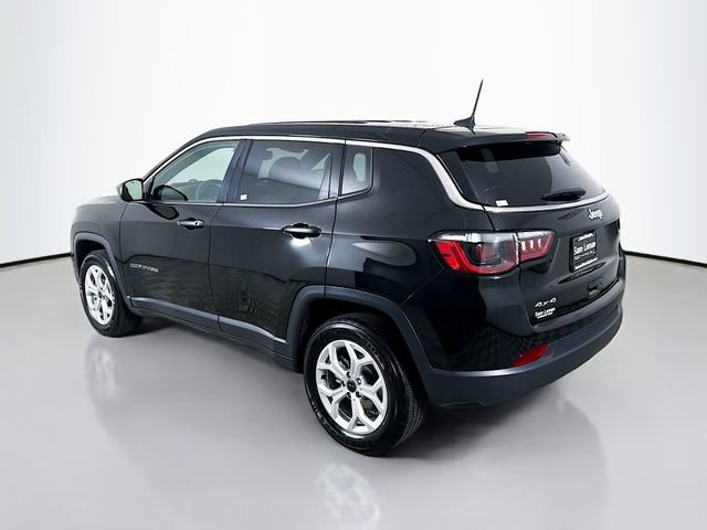 Used 2025 Jeep Compass Sport AWD/4WD image 5