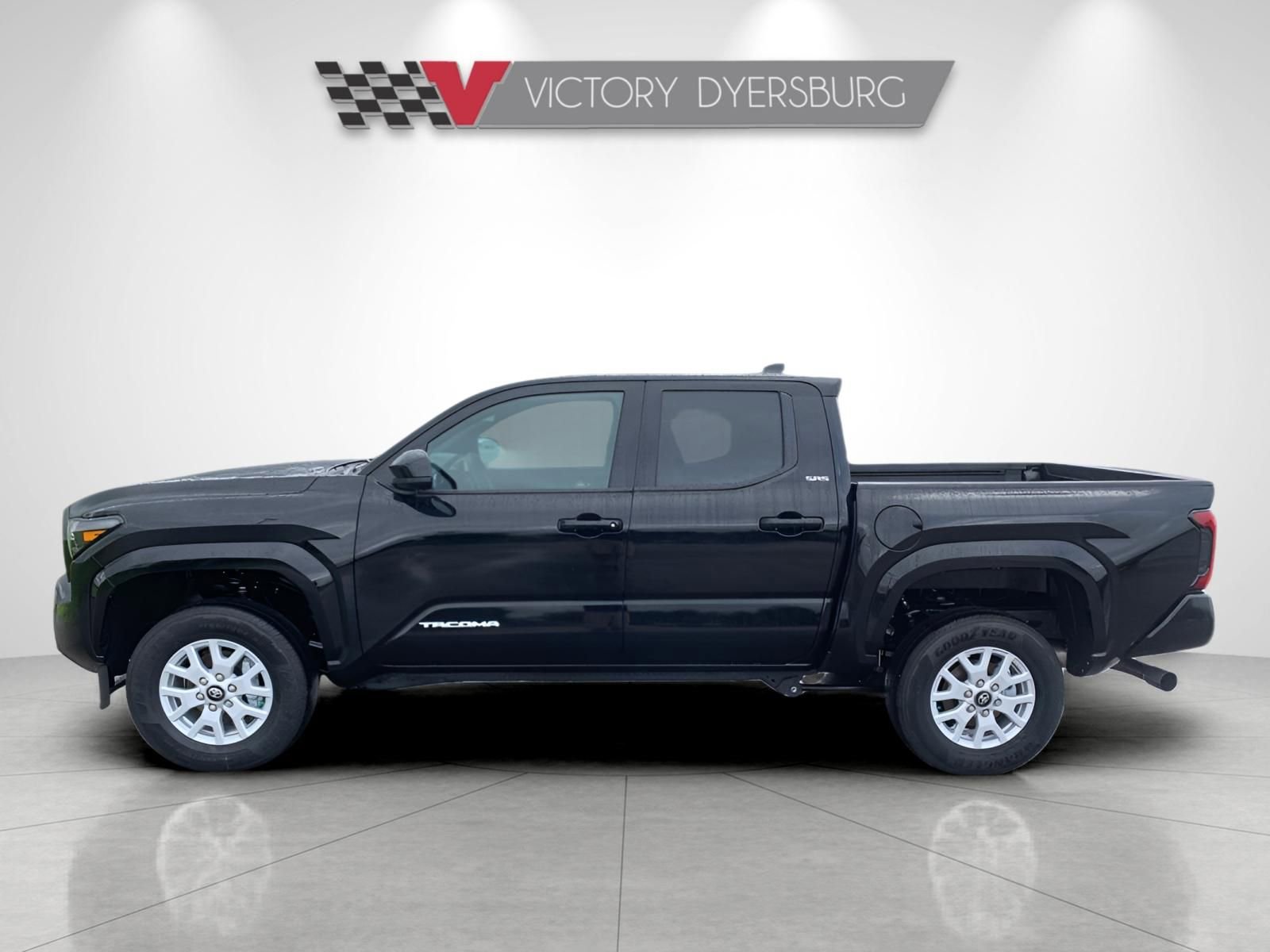 New 2025 Toyota Tacoma SR5 image 5