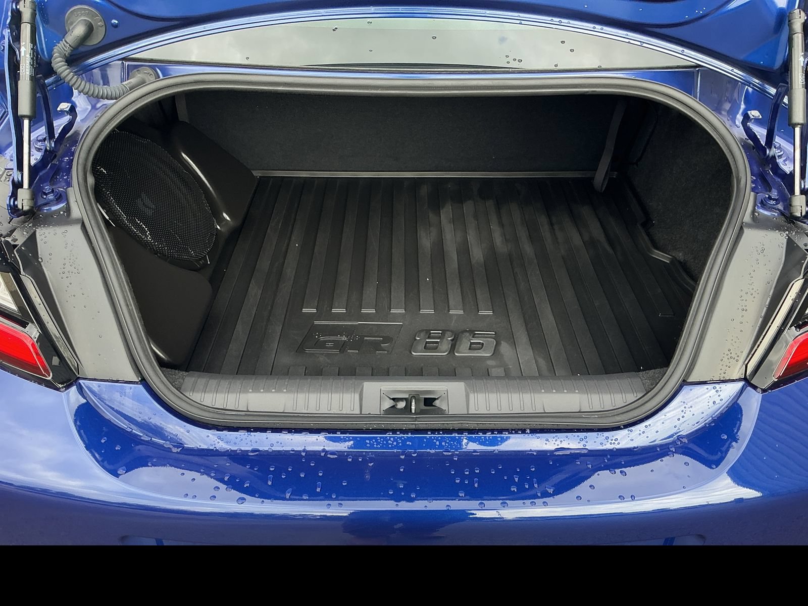 Used 2025 Toyota GR86 Premium w/ ALL Weather Mat Package (TMS) RWD image 22