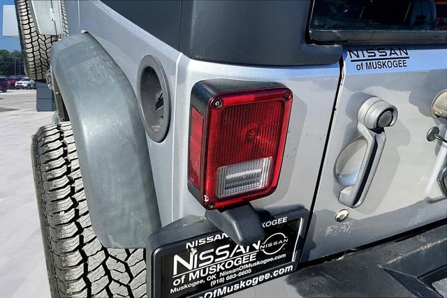 Used 2018 Jeep Wrangler Unlimited Sport w/ Connectivity Group image 19