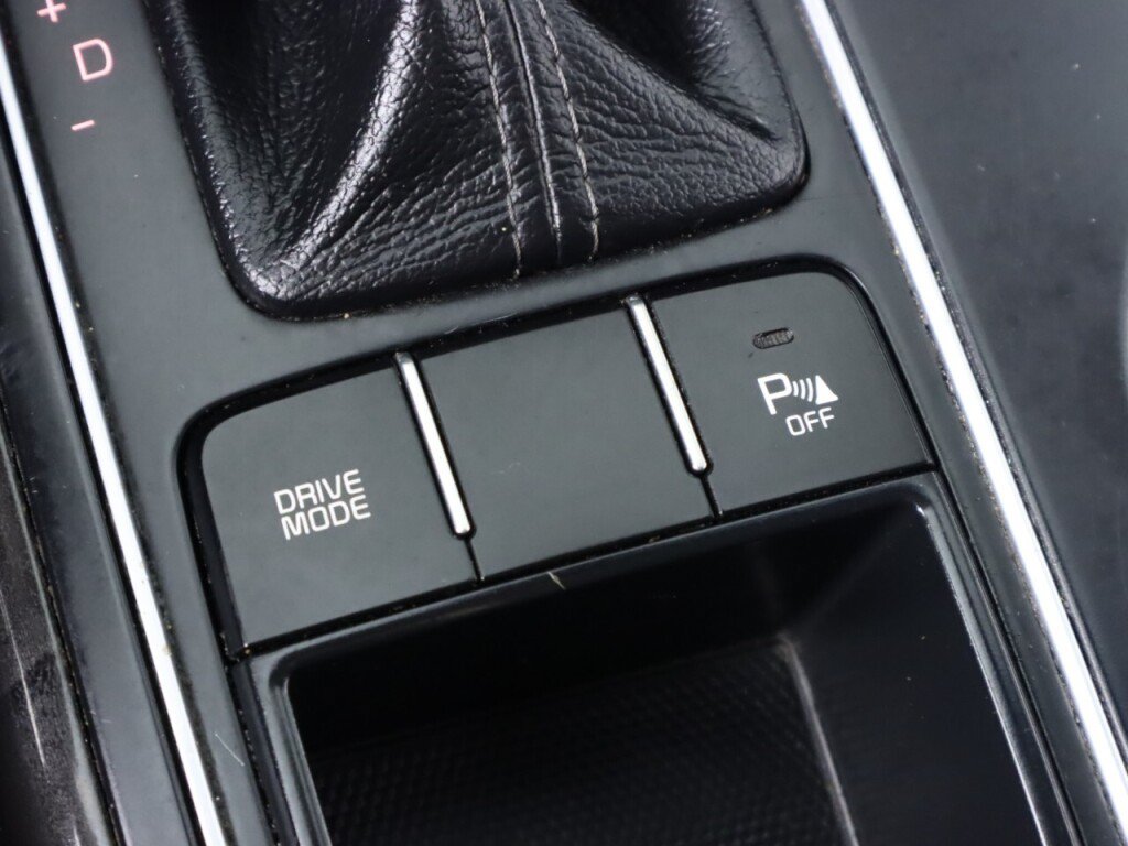 Used 2016 Kia Sorento EX FWD image 25