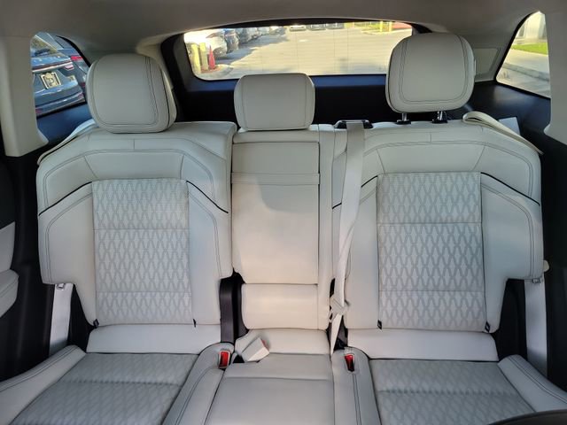 Certified 2024 Lincoln Nautilus Black Label image 10