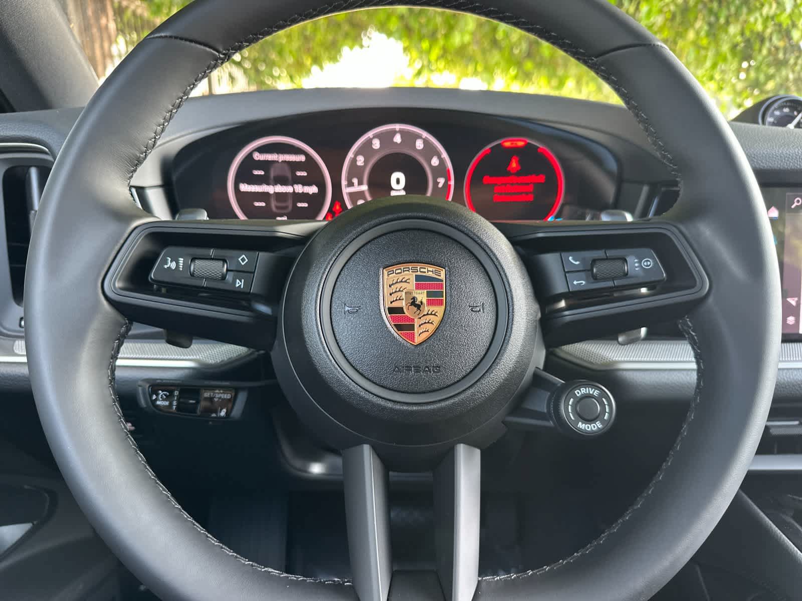 New 2026 Porsche Cayenne Coupe AWD/4WD image 27