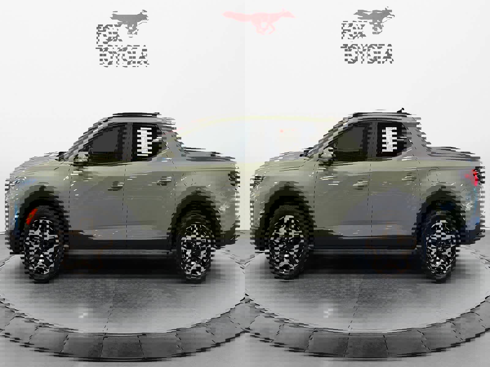 Used 2024 Hyundai Santa Cruz Limited image 3