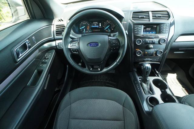 Used 2019 Ford Explorer XLT FWD image 13