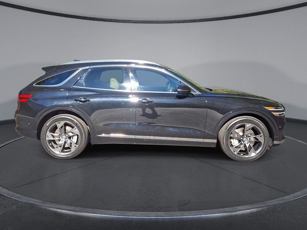 Used 2023 Genesis Electrified GV70 AWD/4WD image 5