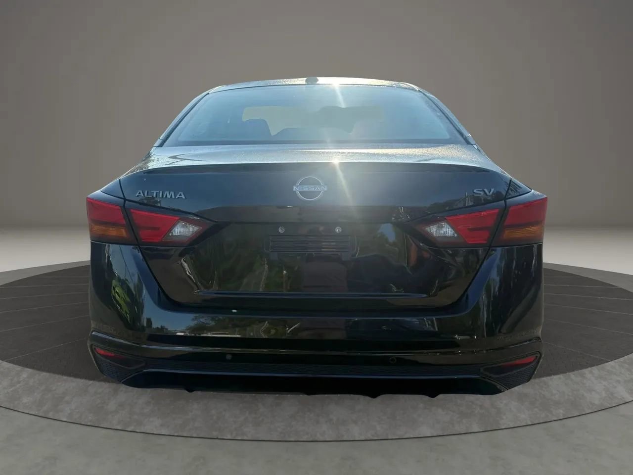 Used 2024 Nissan Altima 2.5 SV image 6