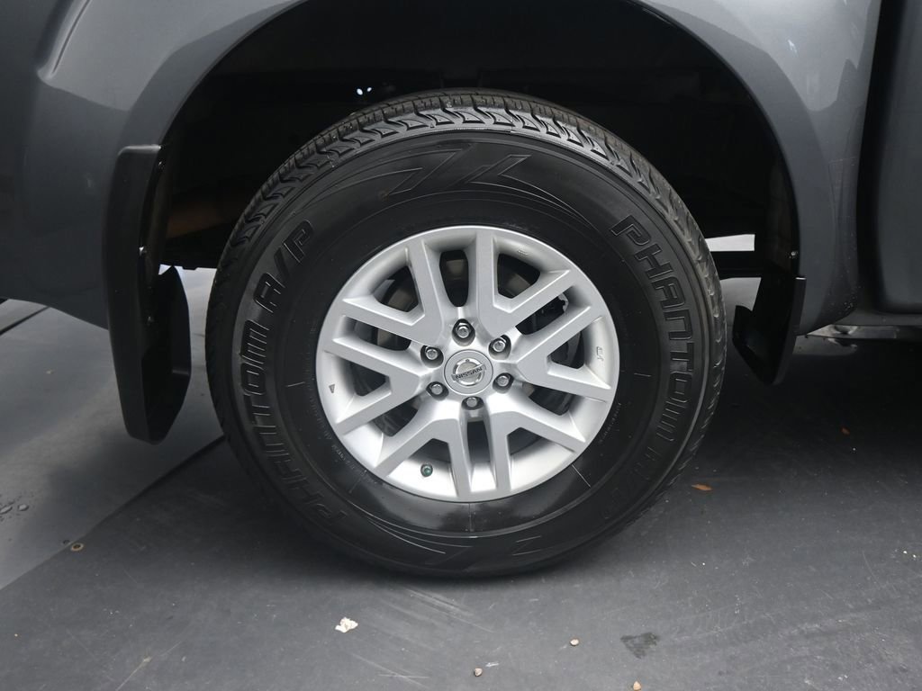 Used 2018 Nissan Frontier SV image 21