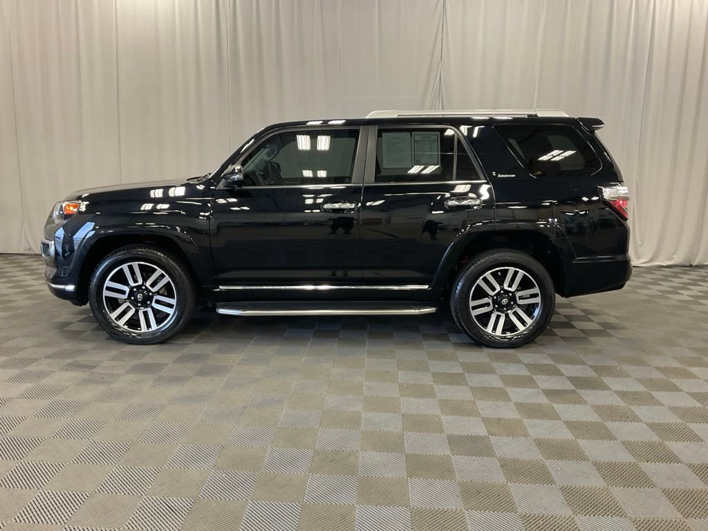 Used 2022 Toyota 4Runner Limited AWD/4WD image 7