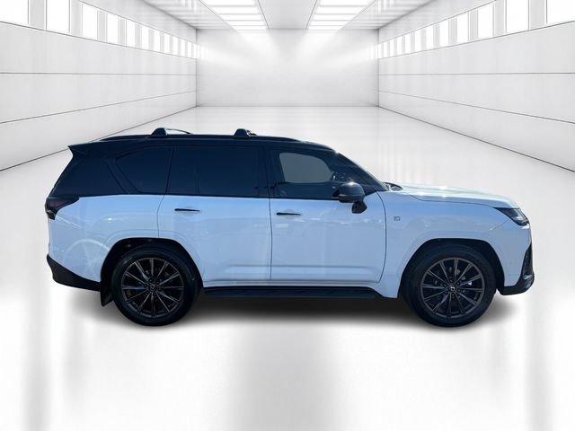 Certified 2025 Lexus LX 700h F Sport AWD/4WD image 4