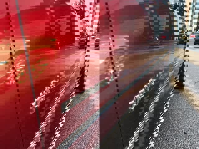 Used 2016 GMC Yukon XL Denali w/ Open Road Package image 3