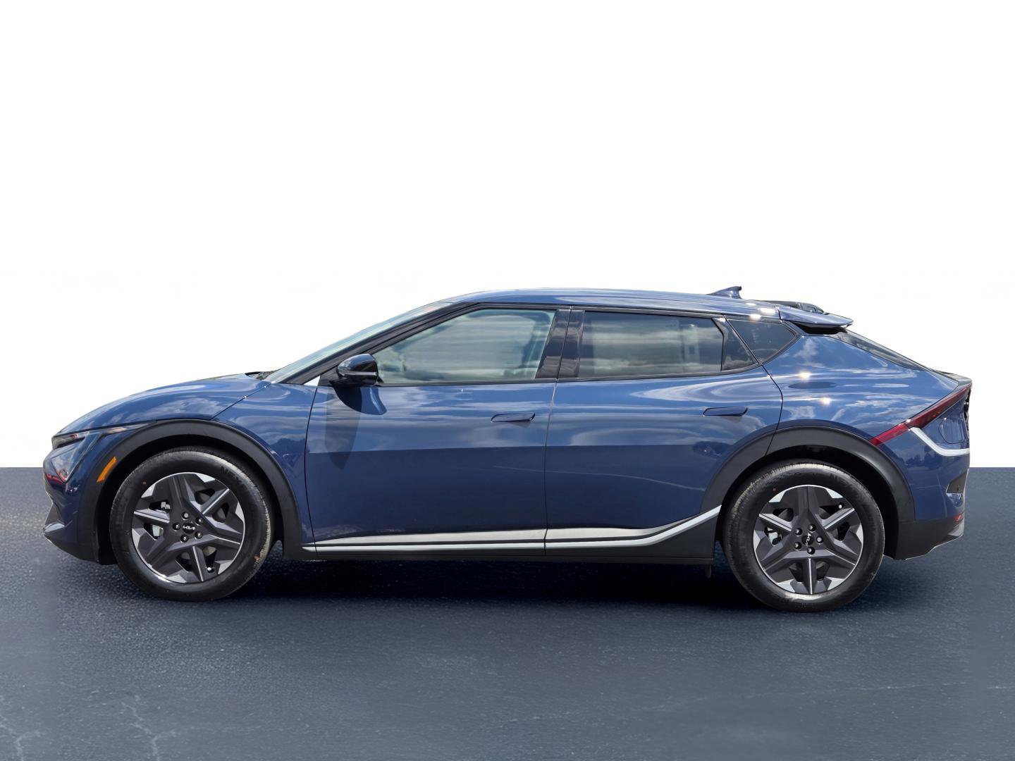 New 2025 Kia EV6 Light image 11