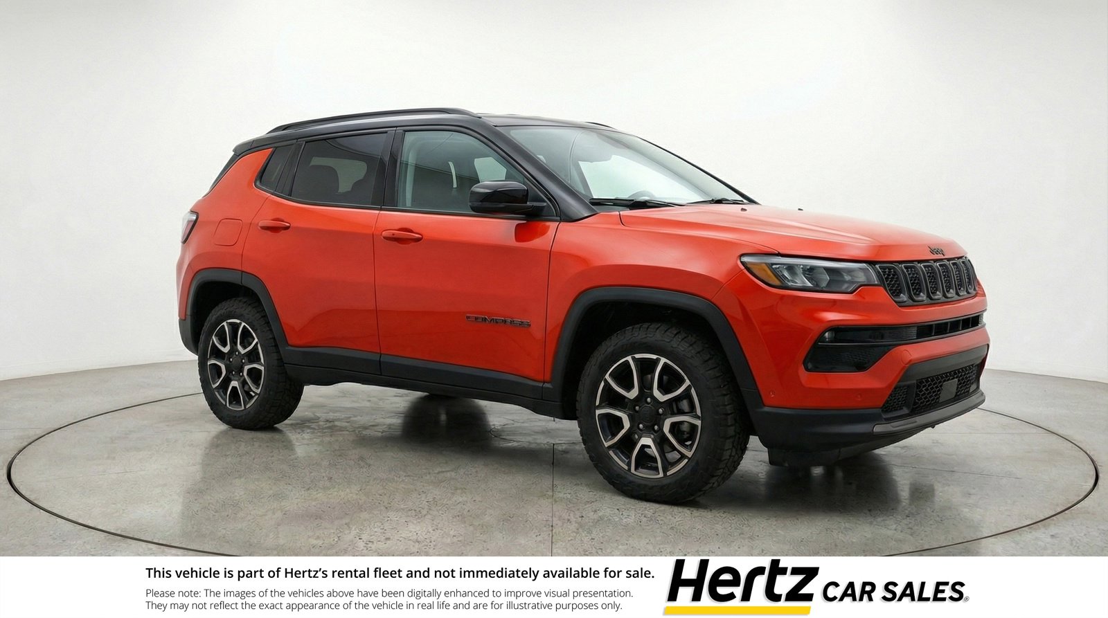 Used 2025 Jeep Compass Trailhawk image 1