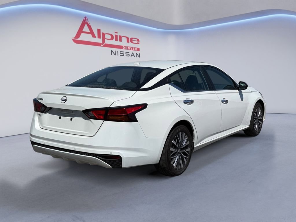 Used 2025 Nissan Altima 2.5 SV image 5