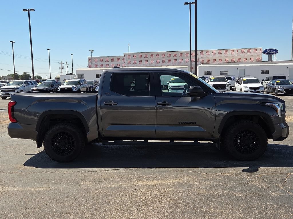 Used 2025 Toyota Tundra SR5 w/ SR5 Premium Package AWD/4WD image 6