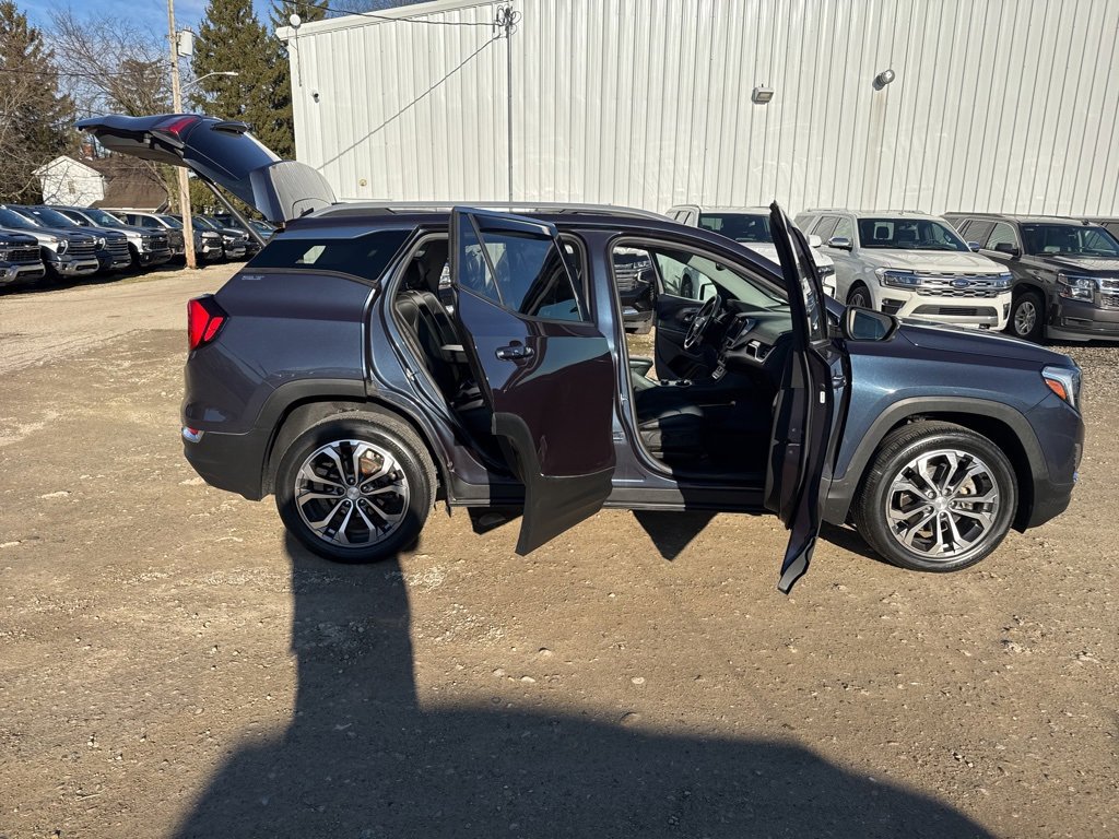 Used 2019 GMC Terrain SLT w/ Preferred Package image 30