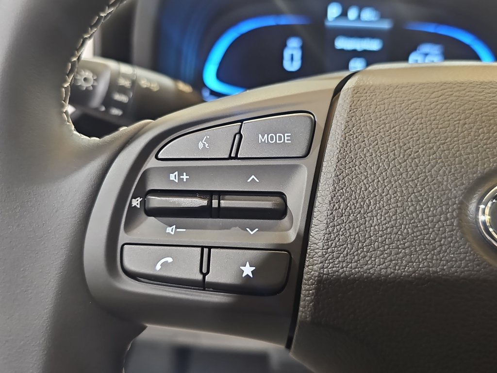 New 2026 Hyundai Venue SEL FWD image 16