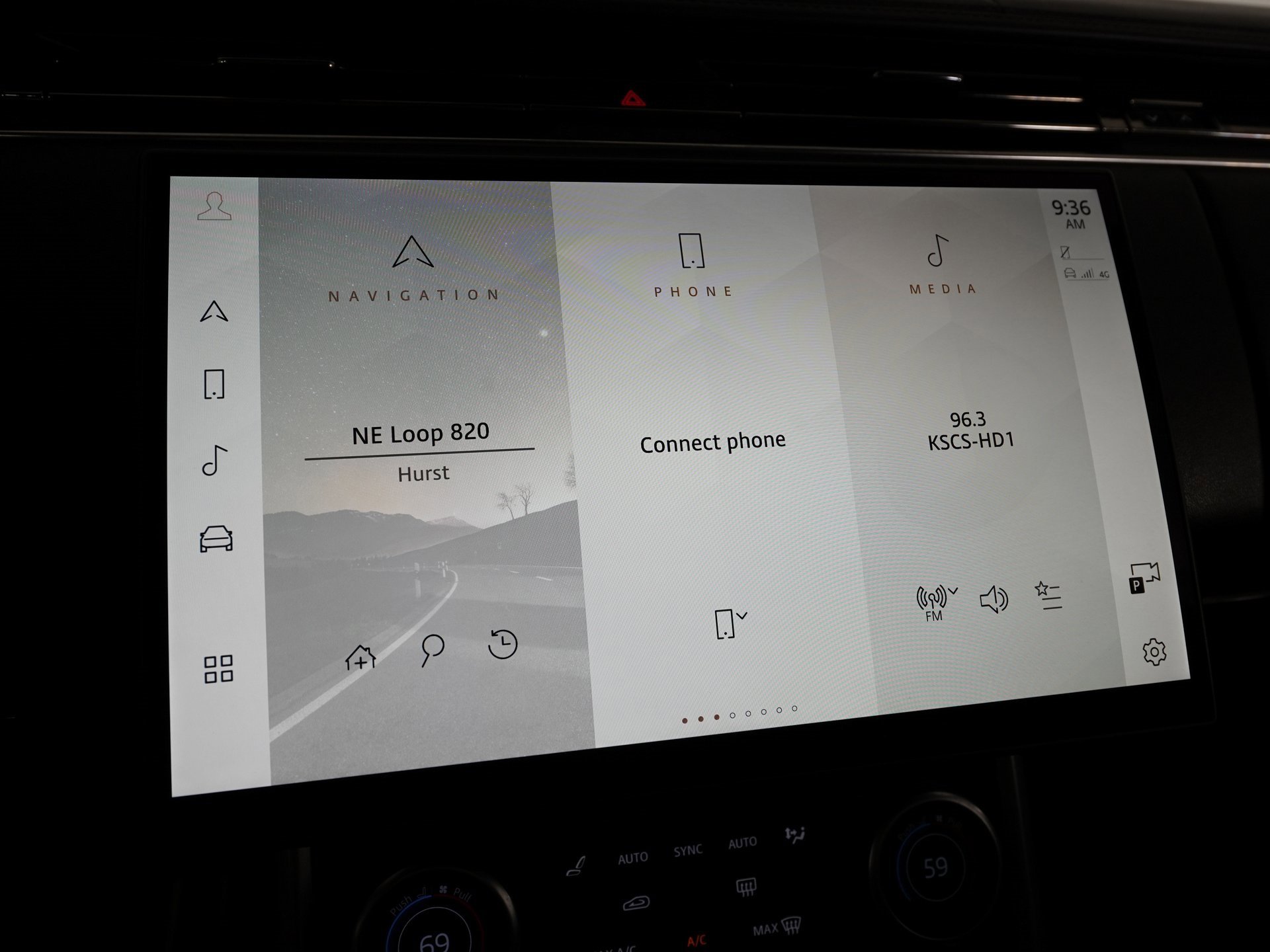 Used 2023 Land Rover Range Rover SE image 20