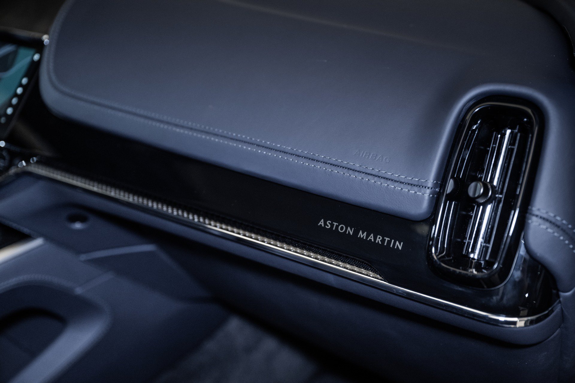 New 2025 Aston Martin DBX 707 AWD/4WD image 45