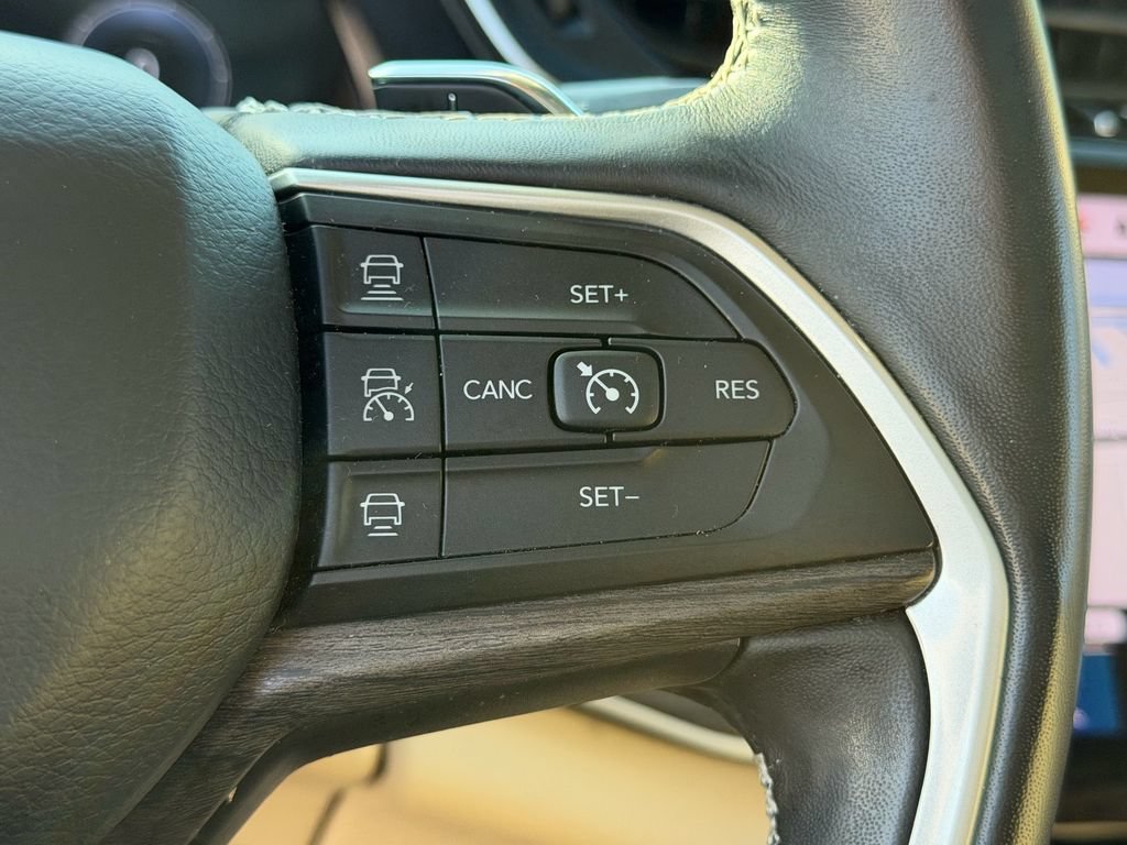 Used 2021 Jeep Grand Cherokee L Limited RWD image 22