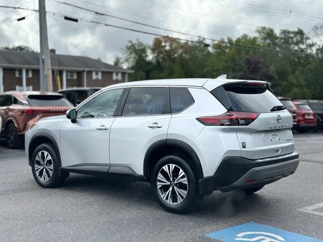 Used 2022 Nissan Rogue SV AWD/4WD image 4