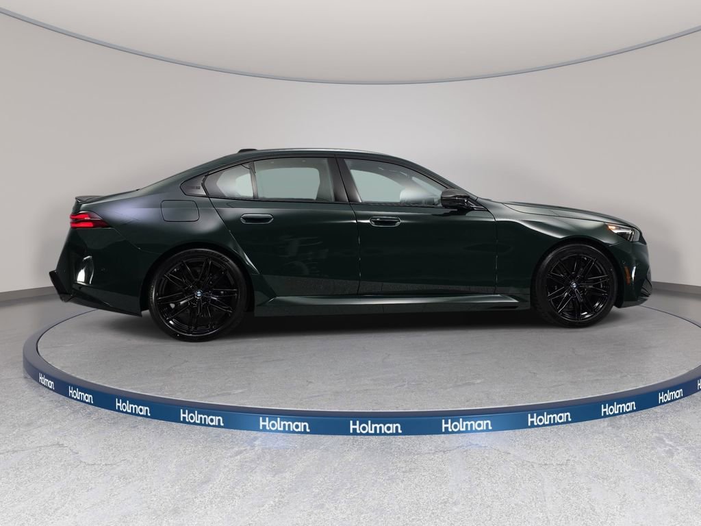 New 2026 BMW M5 image 4