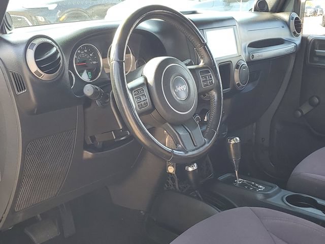 Used 2014 Jeep Wrangler Sport w/ Connectivity Group AWD/4WD image 7
