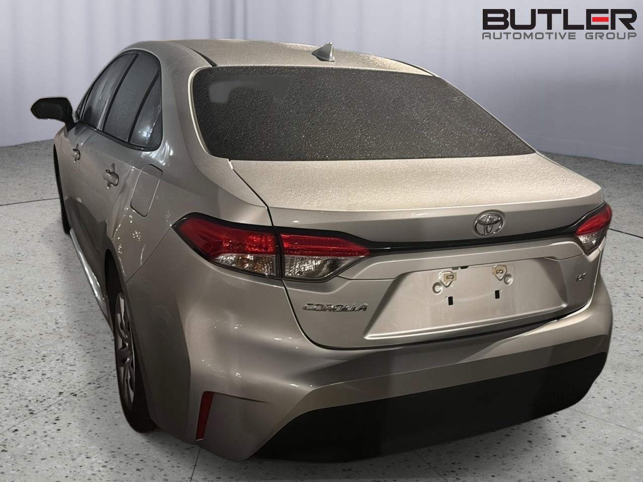 Used 2025 Toyota Corolla LE w/ Convenience Package FWD image 10