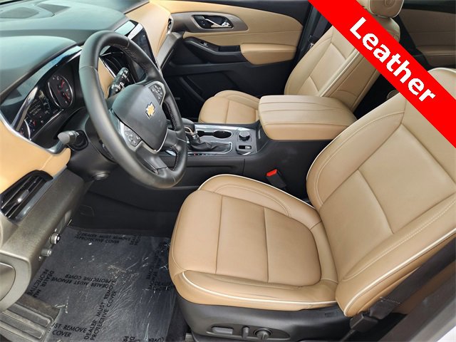 Used 2023 Chevrolet Traverse Premier image 14