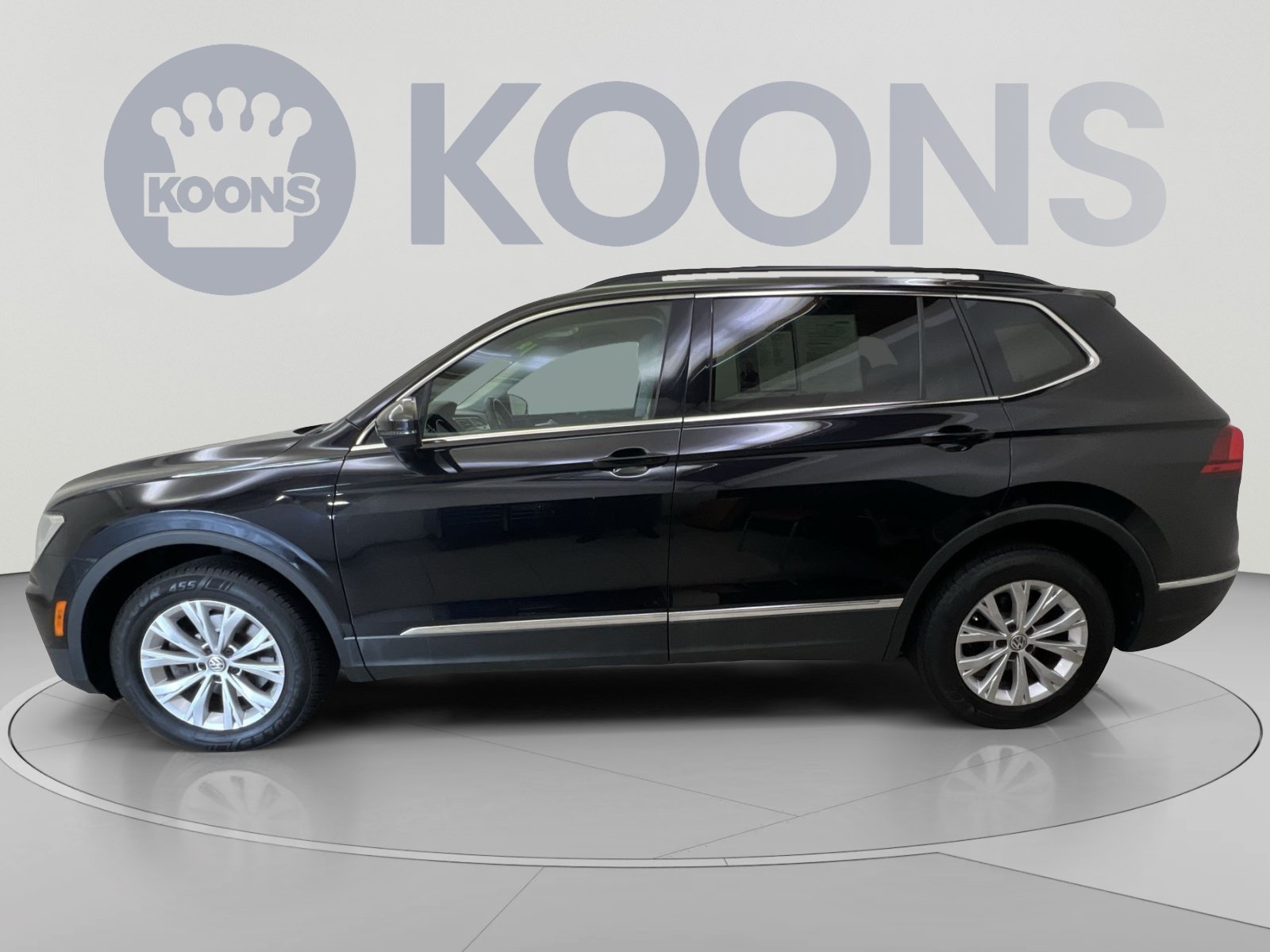 Used 2018 Volkswagen Tiguan SE AWD/4WD image 5