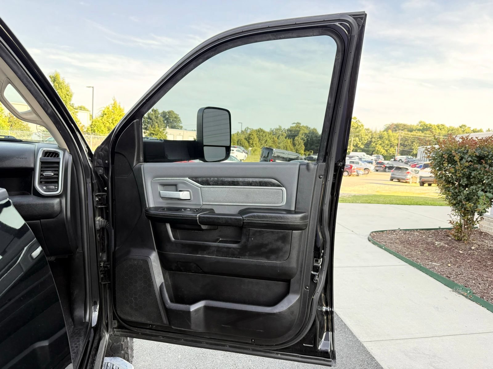 Used 2020 RAM 3500 Big Horn AWD/4WD image 29