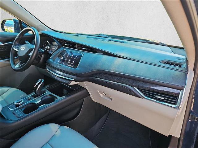 Used 2020 Cadillac XT4 Premium Luxury FWD image 21