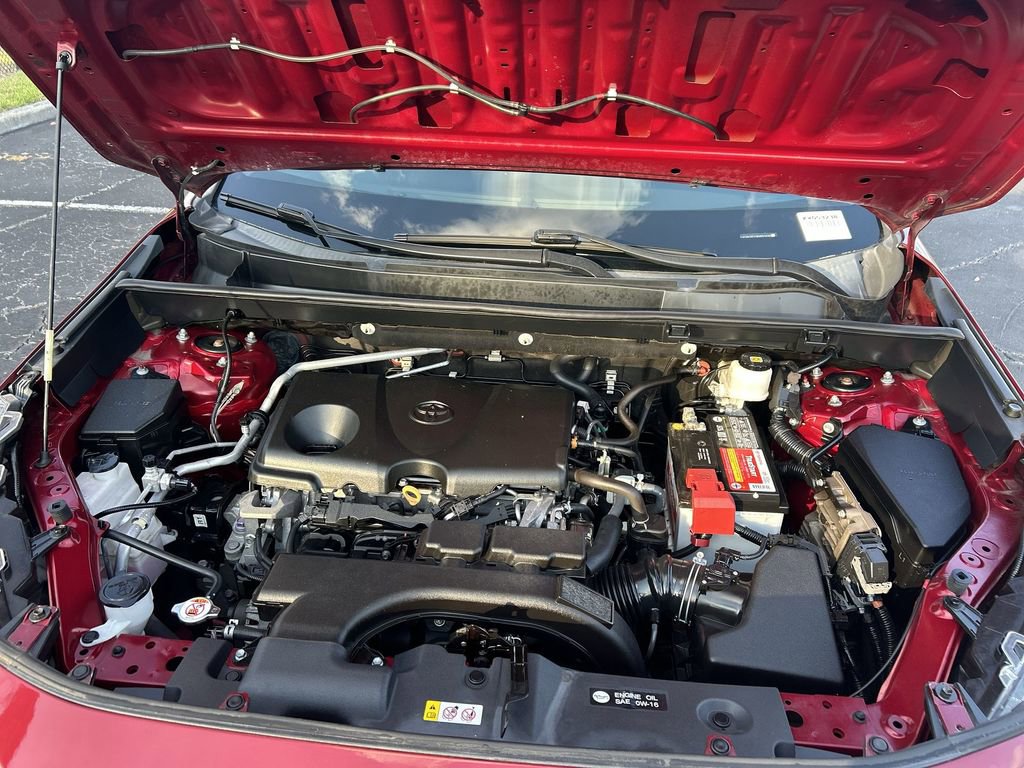 Used 2019 Toyota RAV4 XLE FWD image 14