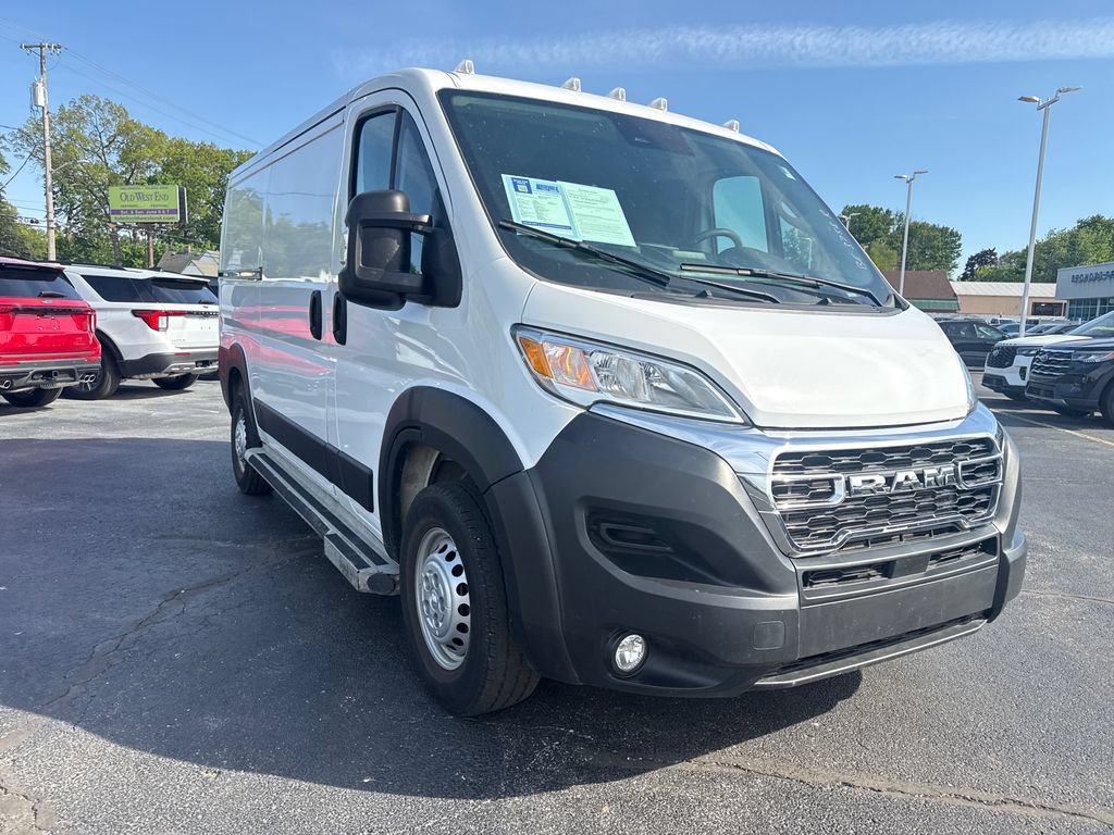 Used 2025 RAM ProMaster 2500 w/ U-Haul Equipment Group FWD image 4