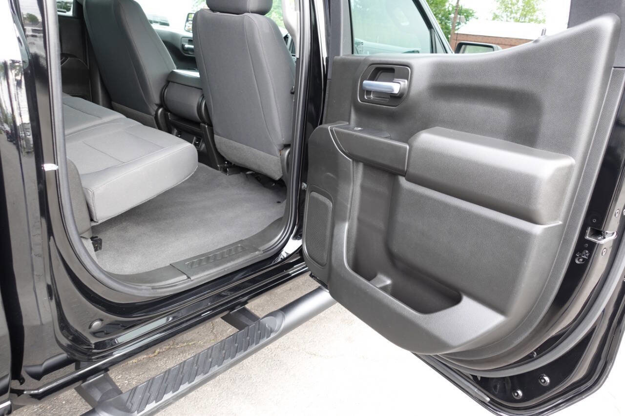 Used 2021 Chevrolet Silverado 1500 Custom w/ Safety Confidence Package AWD/4WD image 26