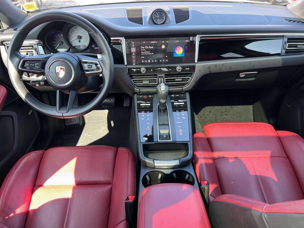 Used 2024 Porsche Macan S AWD/4WD image 13