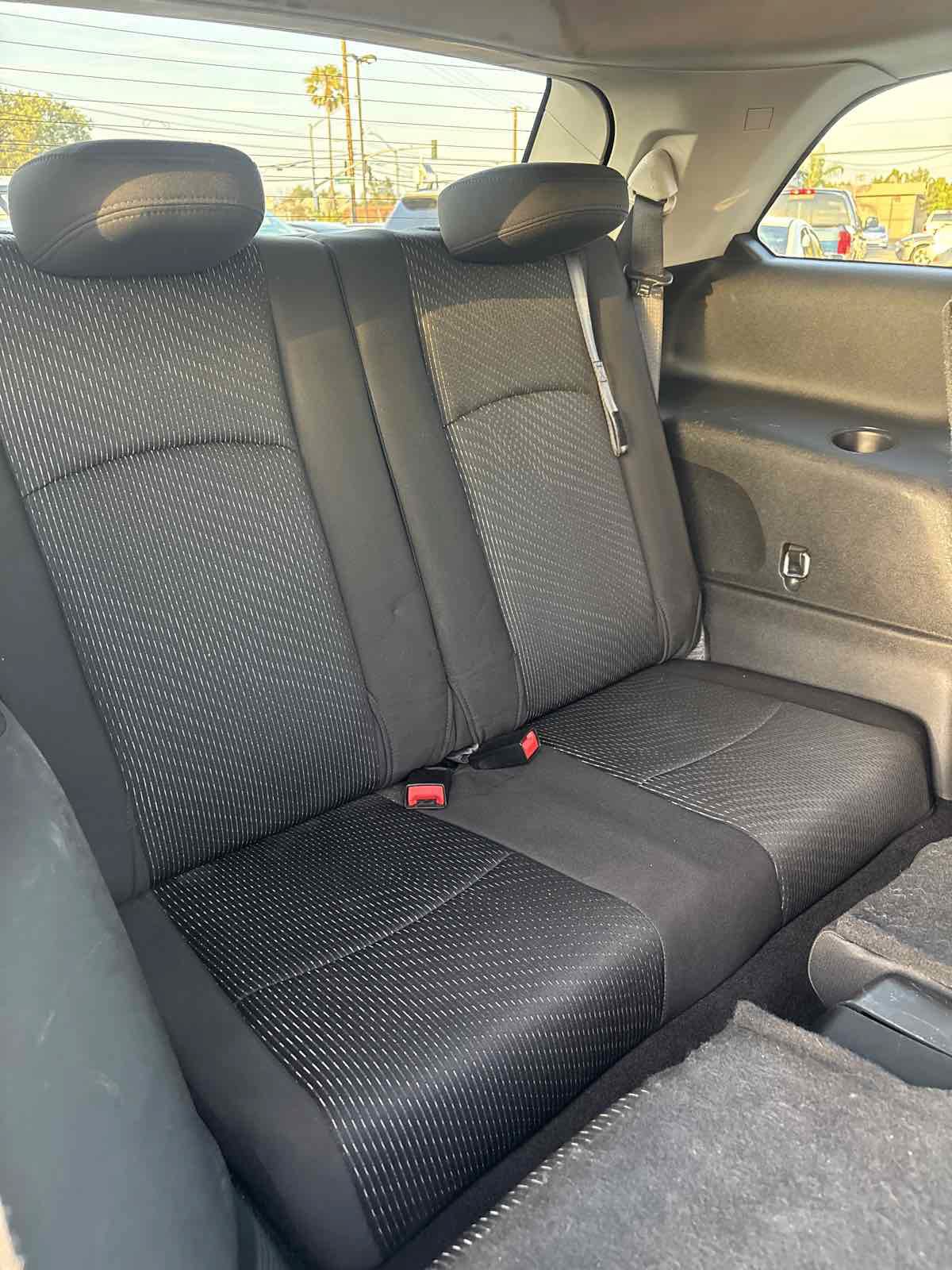Used 2018 Dodge Journey SE w/ Blacktop Package FWD image 14