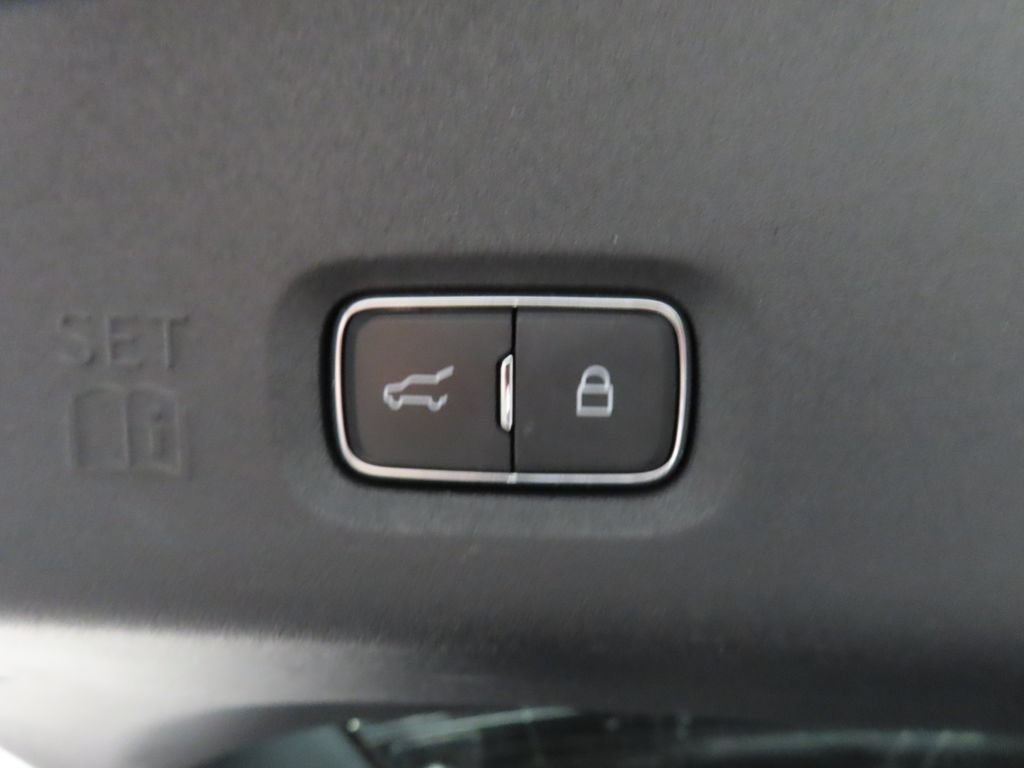 Used 2025 Ford Expedition Tremor AWD/4WD image 40