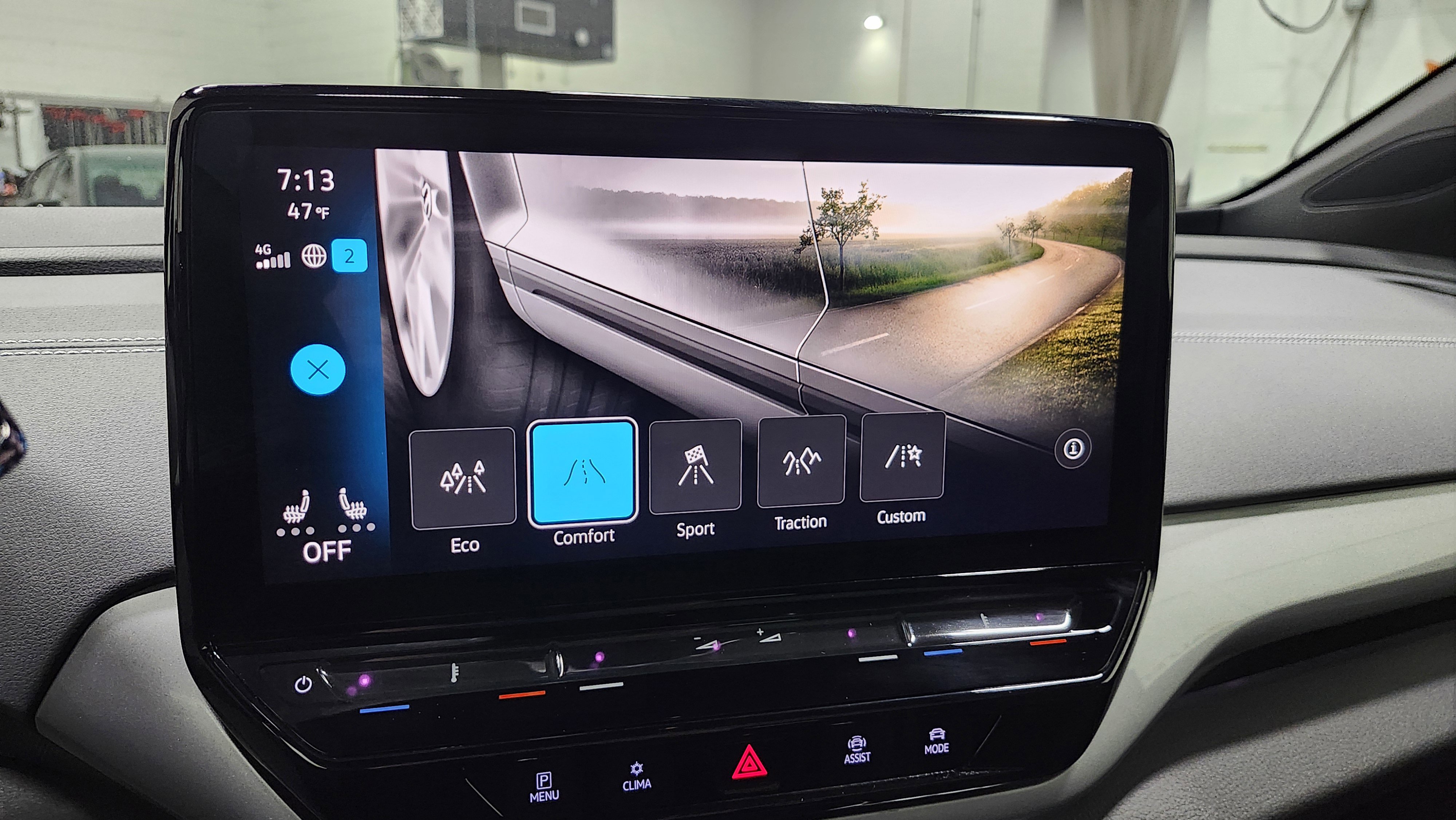 Used 2023 Volkswagen ID.4 Pro S image 9