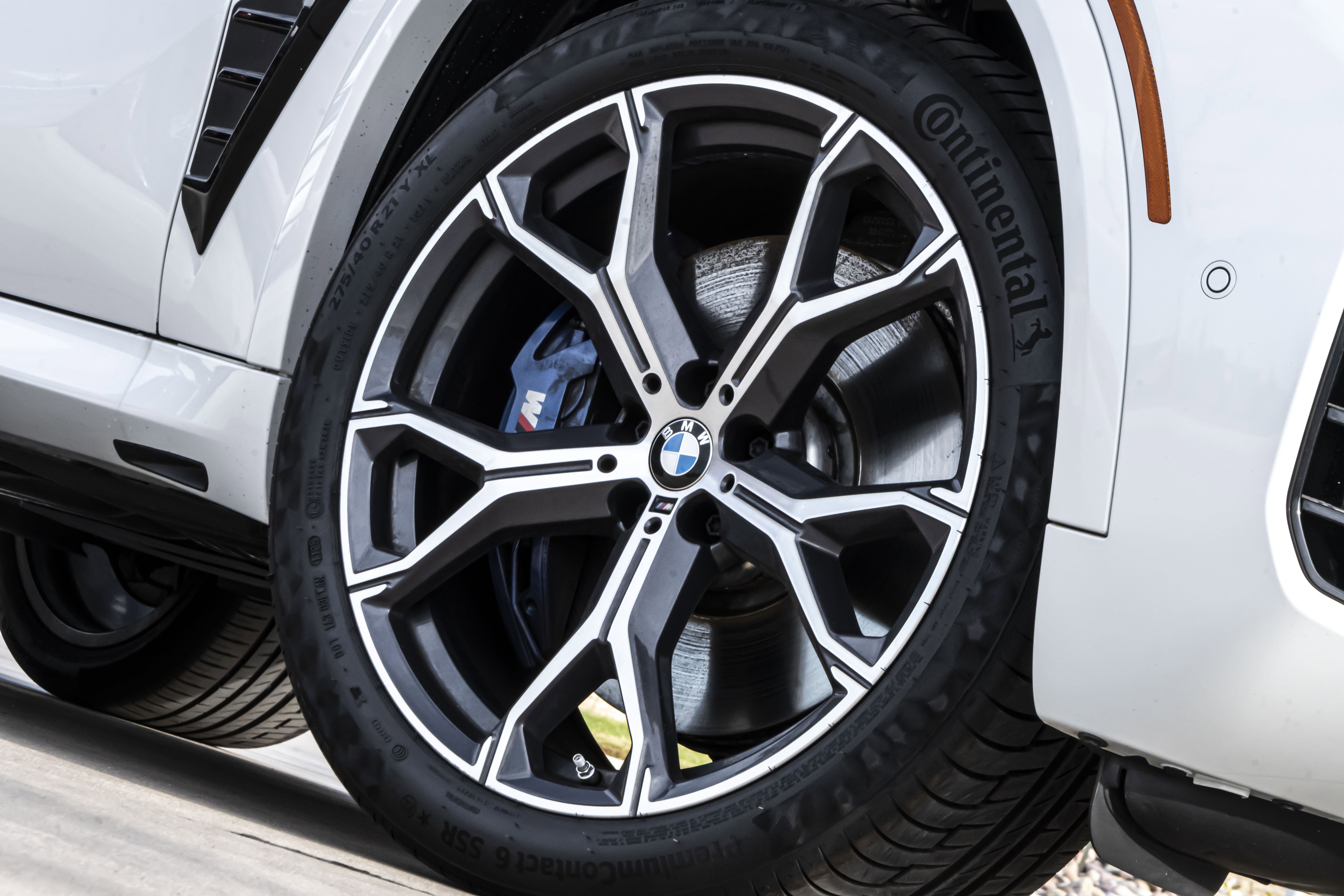 Used 2024 BMW X5 M60i image 9