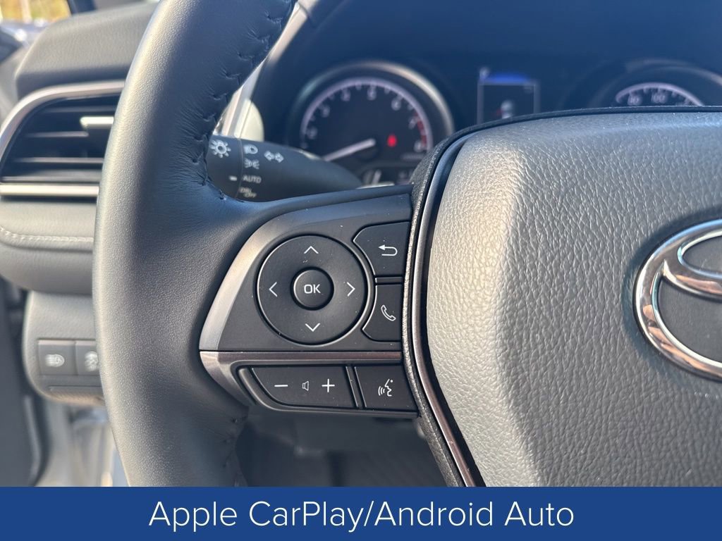 Used 2024 Toyota Camry SE image 14