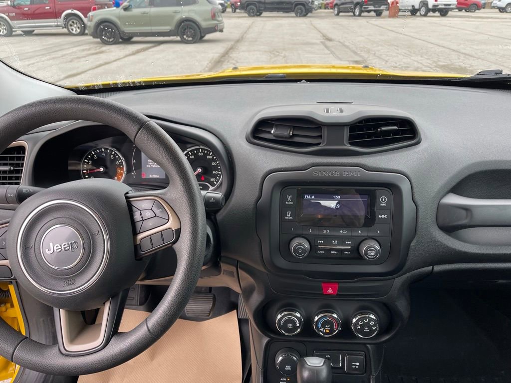 Used 2016 Jeep Renegade Sport w/ Power & Air Group image 11