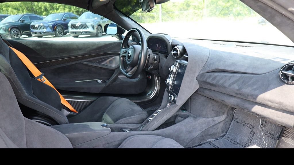 Used 2021 McLaren 720S Luxury RWD image 12