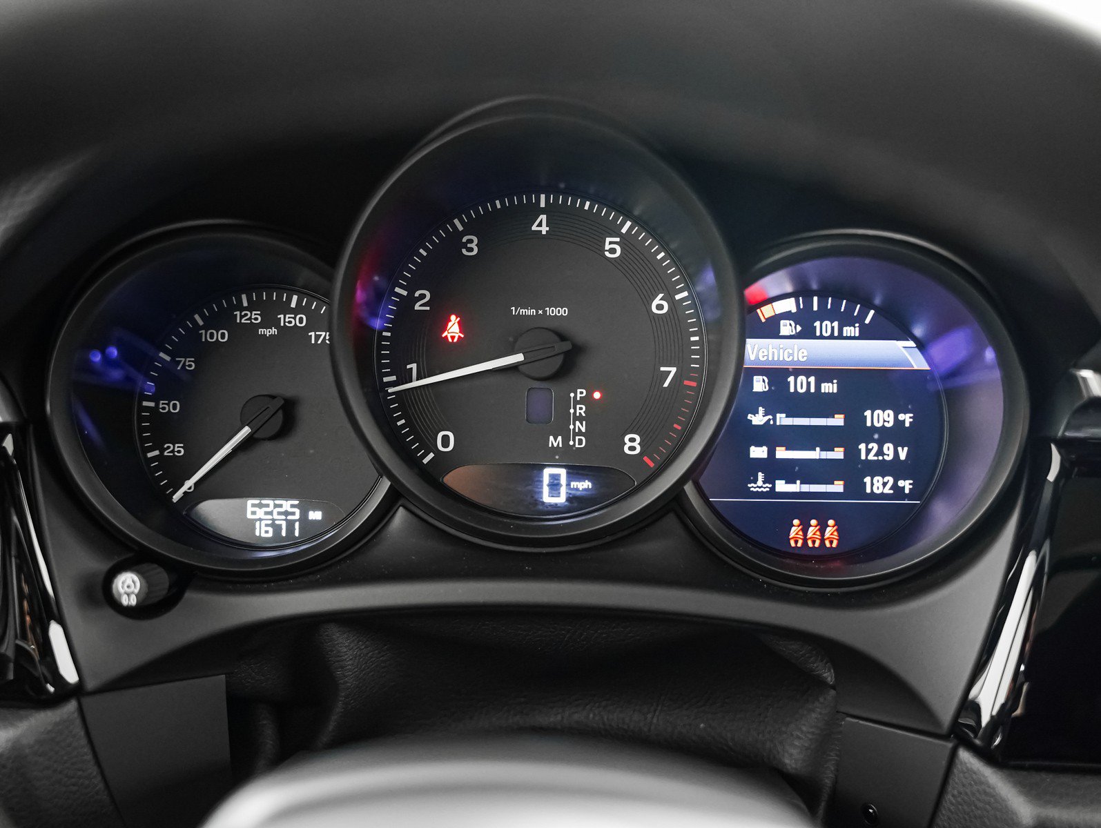 Certified 2026 Porsche Macan AWD/4WD image 18