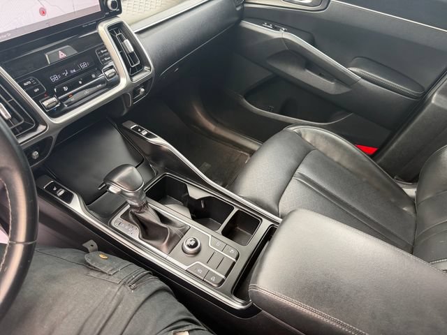 Certified 2022 Kia Sorento S FWD image 24